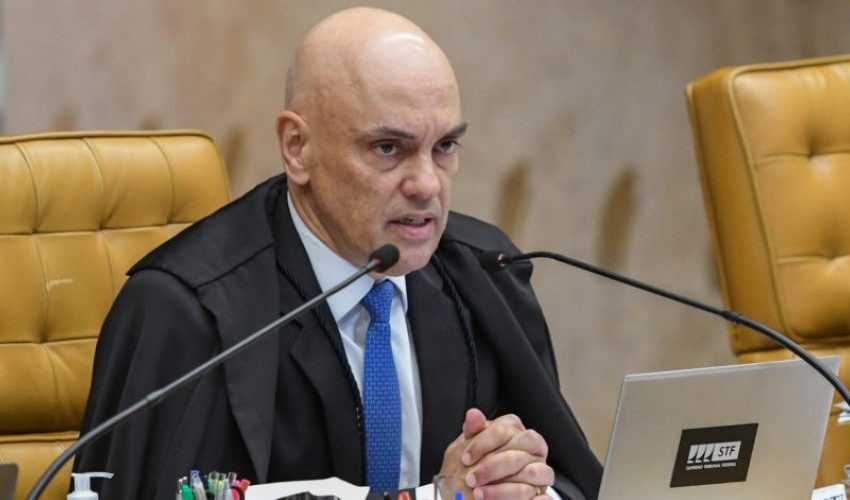  Moraes proíbe qualquer contato de Mauro Cid com Bolsonaro e Michelle
